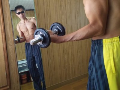 筋トレ　スタンドミラー