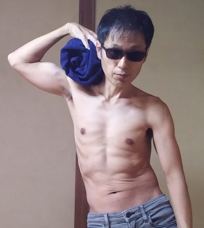 AYAポーズ